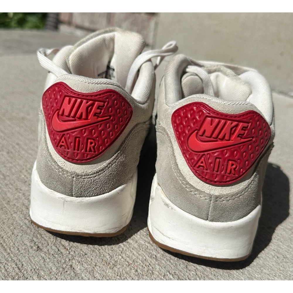 Nike Air Max 90 QS NYC Strawberry Cheesecake Womens Size 9 Cream Red